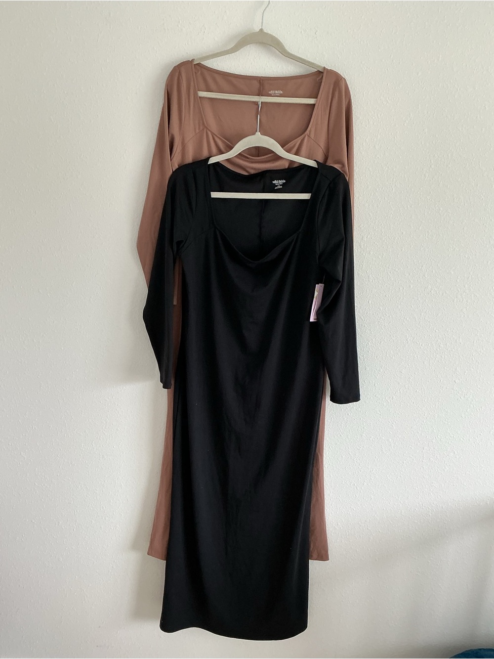wild fable Black Long Sleeve Scoop Neck Midi Dress with Mauve Layer